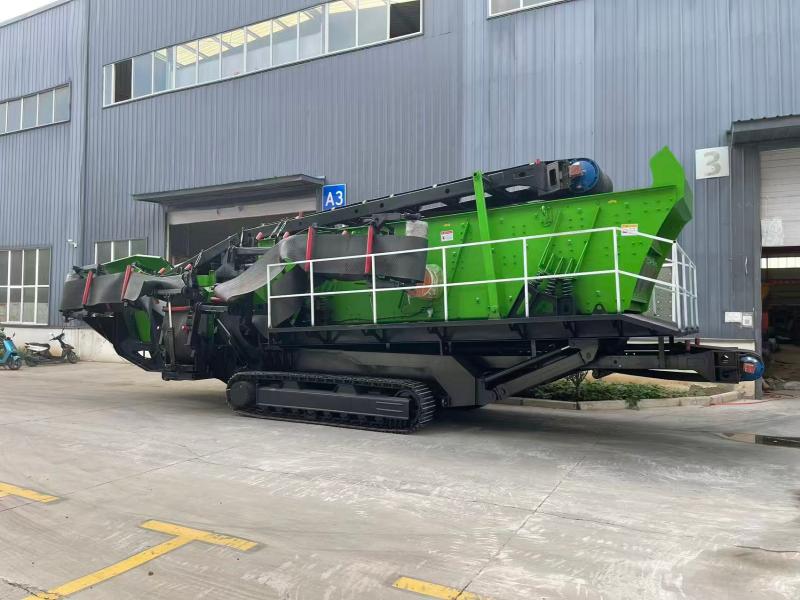 Crawler Screening Plant