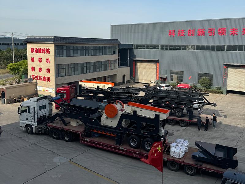 Jaw mobile crushing station